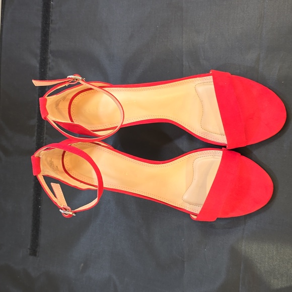 KELLY &KATY OPEN-TOE ADJUSTABLE BUCKLE ANKLE STRAP CLOSURE SANDAL G1 - Picture 3 of 16